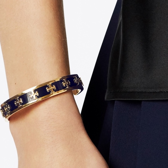 NEW Tory Burch Black Raised Logo Cuff Bracelet - Picture 4 of 8